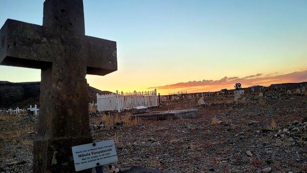 Goldfield Cemetery grounds