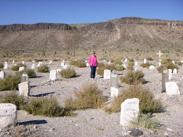 Goldfield Pioneer Cemetery grounds
