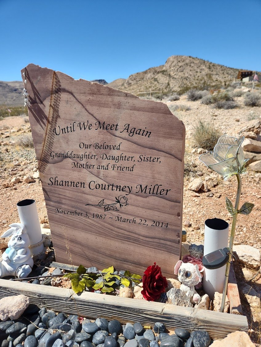 Goodsprings Cemetery headstone and grounds
