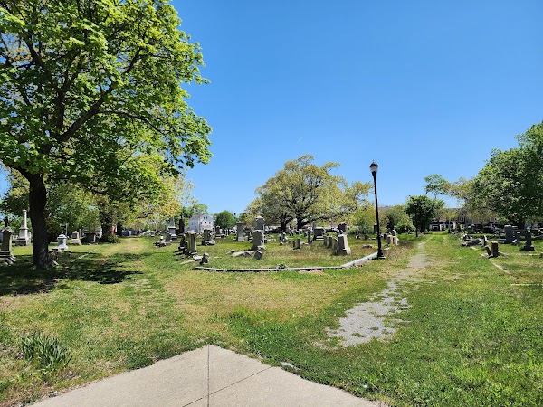 Grace Church Cemetery grounds