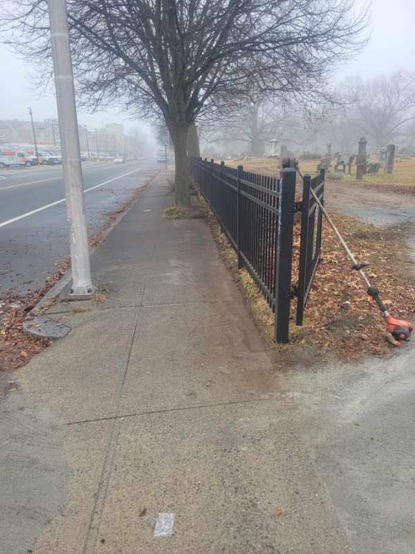 Grace Church Cemetery grounds