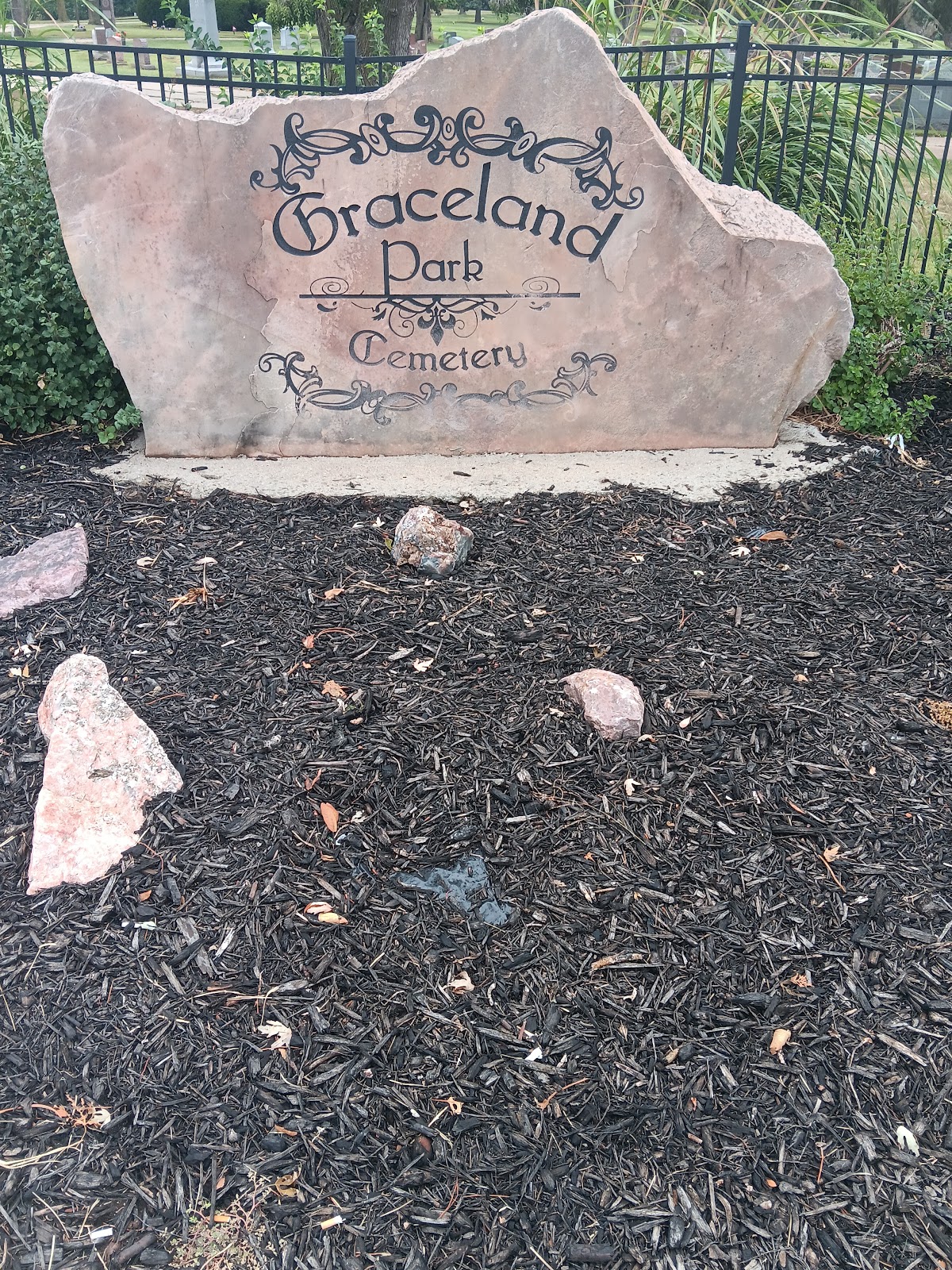 Graceland Park Cemetery