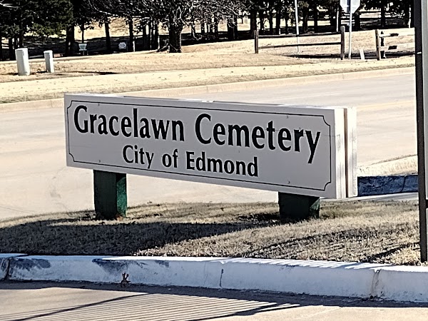 Gracelawn Cemetery grounds