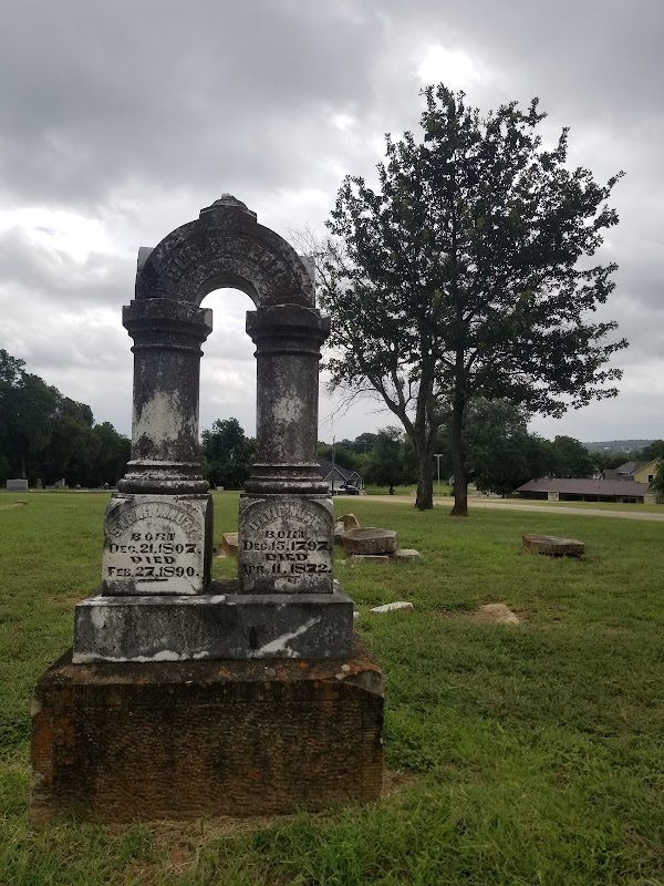 Granbury Cemetery grounds