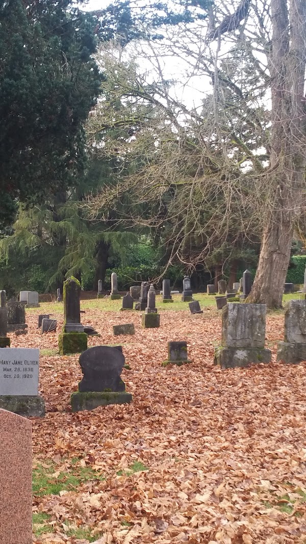 Grand Army of the Republic Cemetery grounds