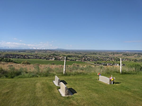 Grand View Cemetery grounds