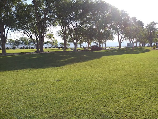 Grand View Cemetery grounds