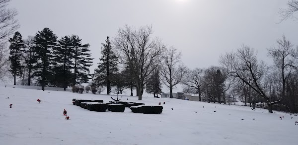 Grand View Memorial Park grounds