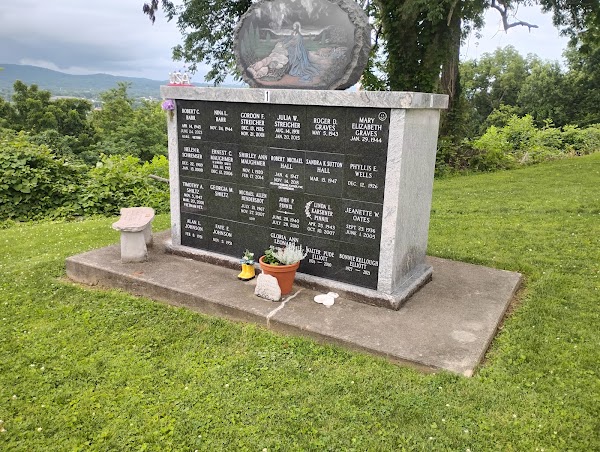 Grandview Cemetery grounds