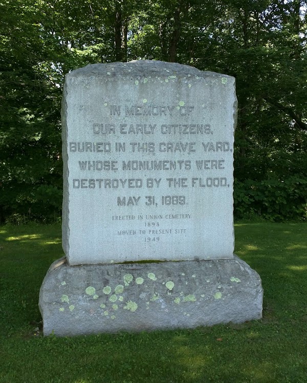 Grandview Cemetery grounds