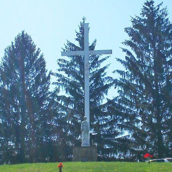 Grandview Memorial Gardens & Mausoleum grounds