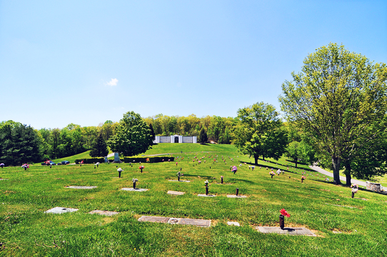 Grandview Memory Gardens headstone and grounds