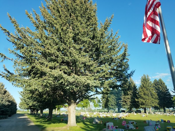 Grant Cemetery grounds