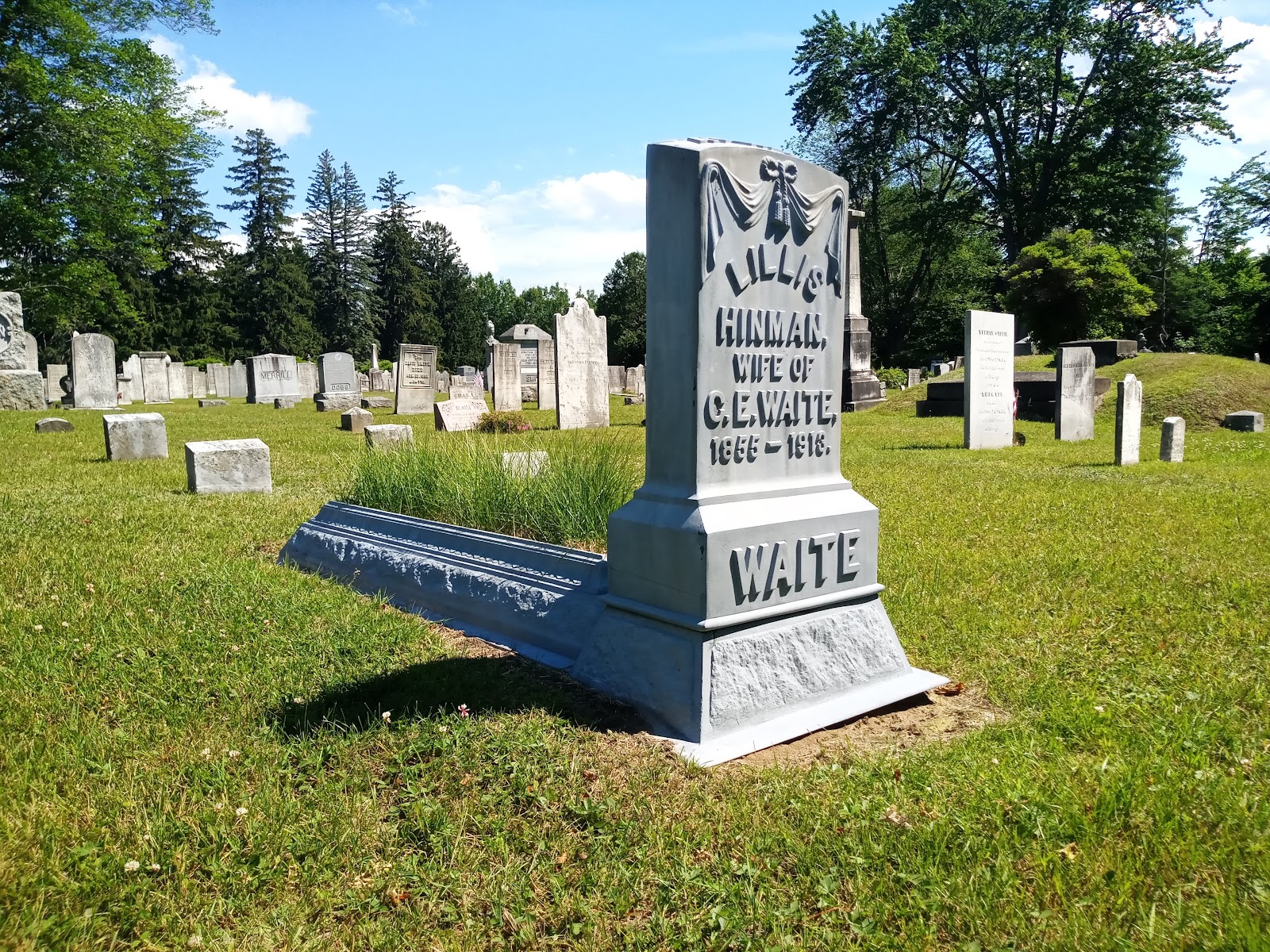 Grave of Timothy Clark Smith cemetery grounds and headstones