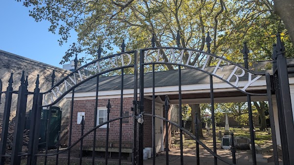 Gravesend Cemetery grounds