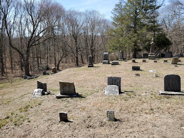 Great Hill Cemetery grounds