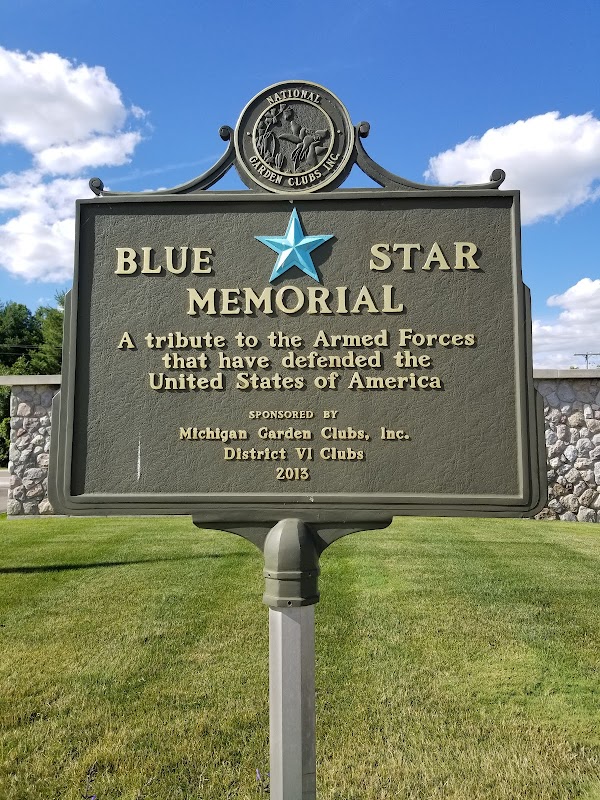 Great Lakes National Cemetery grounds