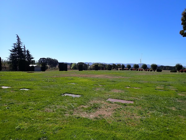 Green Crest Memorial Park grounds