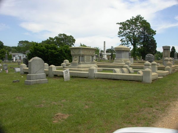 Green Grove Cemetery grounds