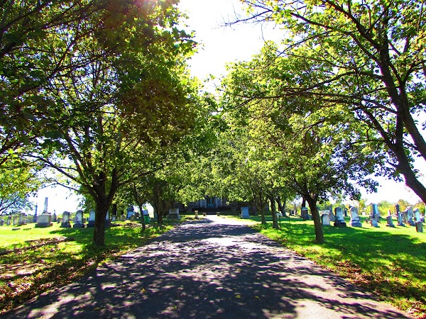 Green Hill Cemetery grounds