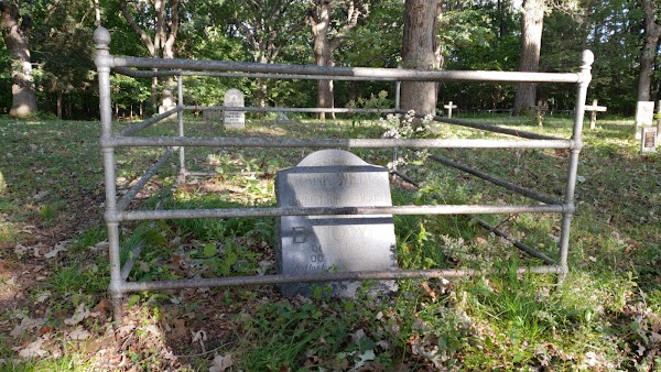 Green Lawn Cemetery grounds