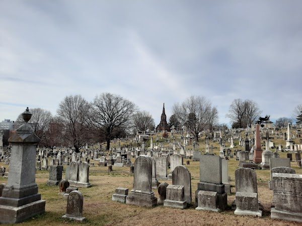 Green Mount Cemetery grounds
