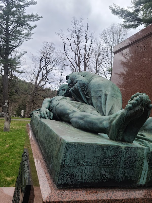 Green Mount Cemetery grounds