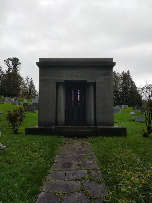 Green Mount Cemetery grounds