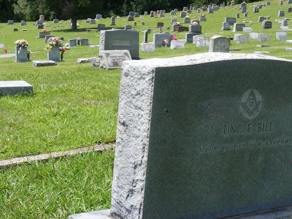 Greenbrier Burial Park grounds