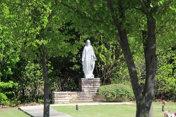 Greene County Memorial Gardens grounds