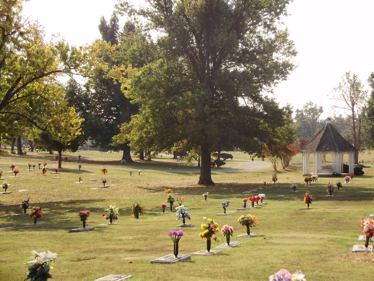 Greene County Memorial Gardens cemetery grounds and headstones