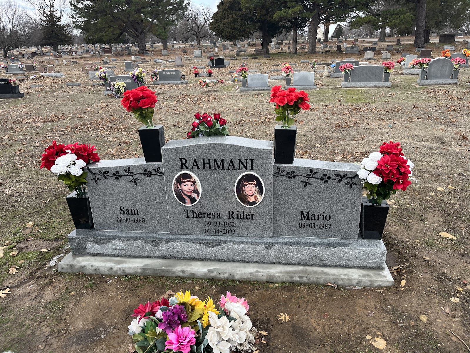 Greenhill Cemetery cemetery grounds and headstones