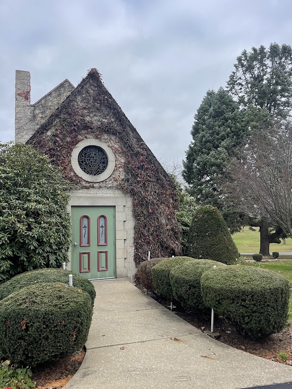 Greenlawn Cemetery Assn Inc grounds
