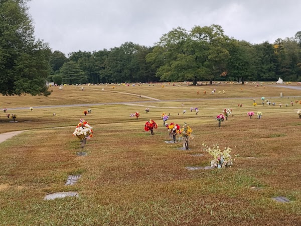 Greenlawn Memorial Gardens grounds