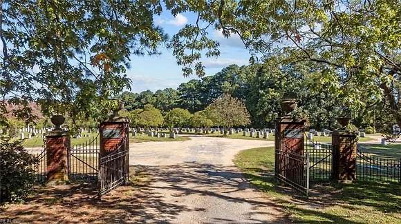 Greenlawn Memorial Park grounds