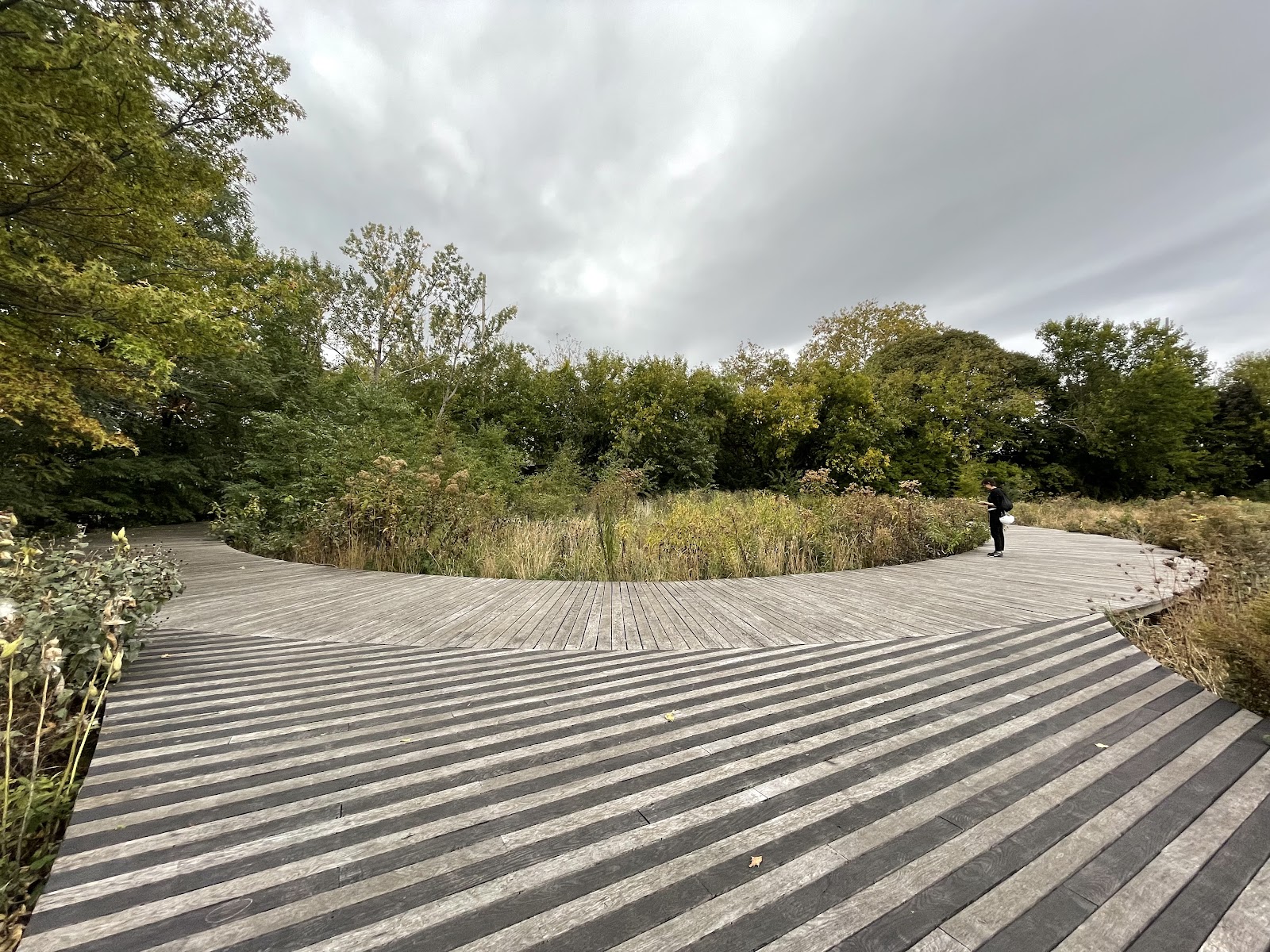 Greenway Botanical Garden at the Naval Cemetery cemetery grounds and headstones