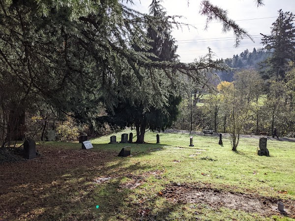 Gresham Pioneer Cemetery grounds