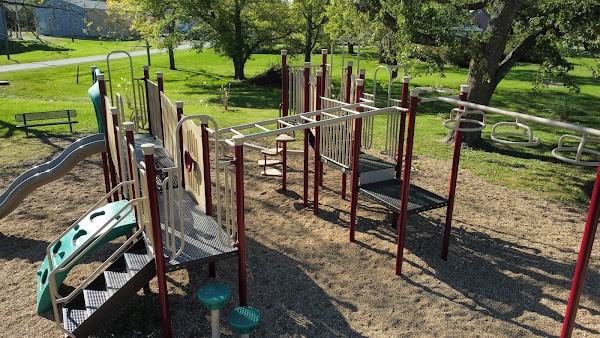 Grinstead Memorial Park grounds