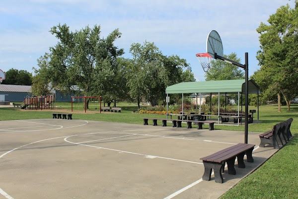 Grinstead Memorial Park grounds
