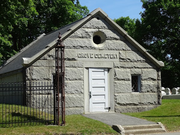 Grove Cemetery grounds