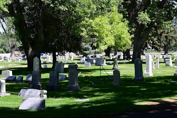Grove City Cemetery/Blackfoot grounds
