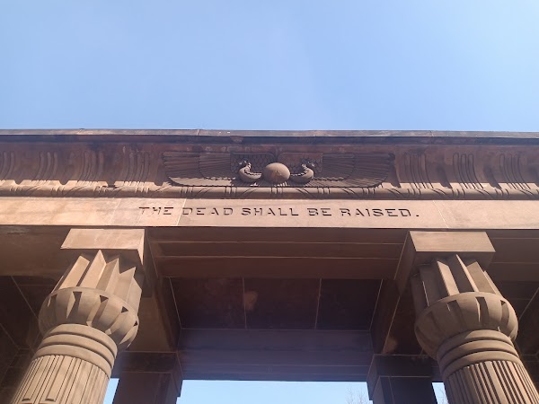 Grove St Cemetery grounds