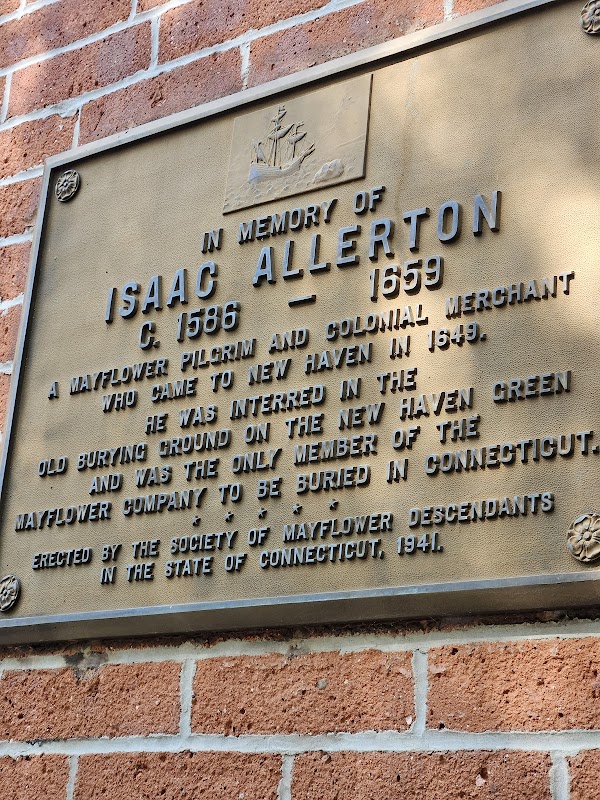 Grove St Cemetery grounds