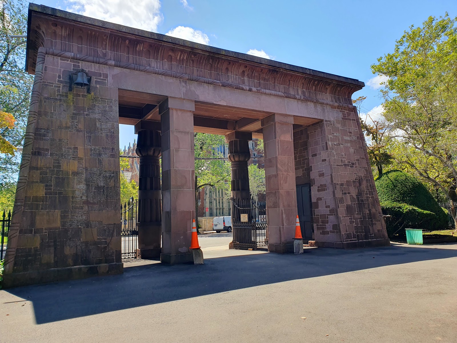 Grove St Cemetery cemetery grounds and headstones
