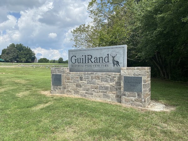 Guil-Rand Memorial Park Cemetery grounds