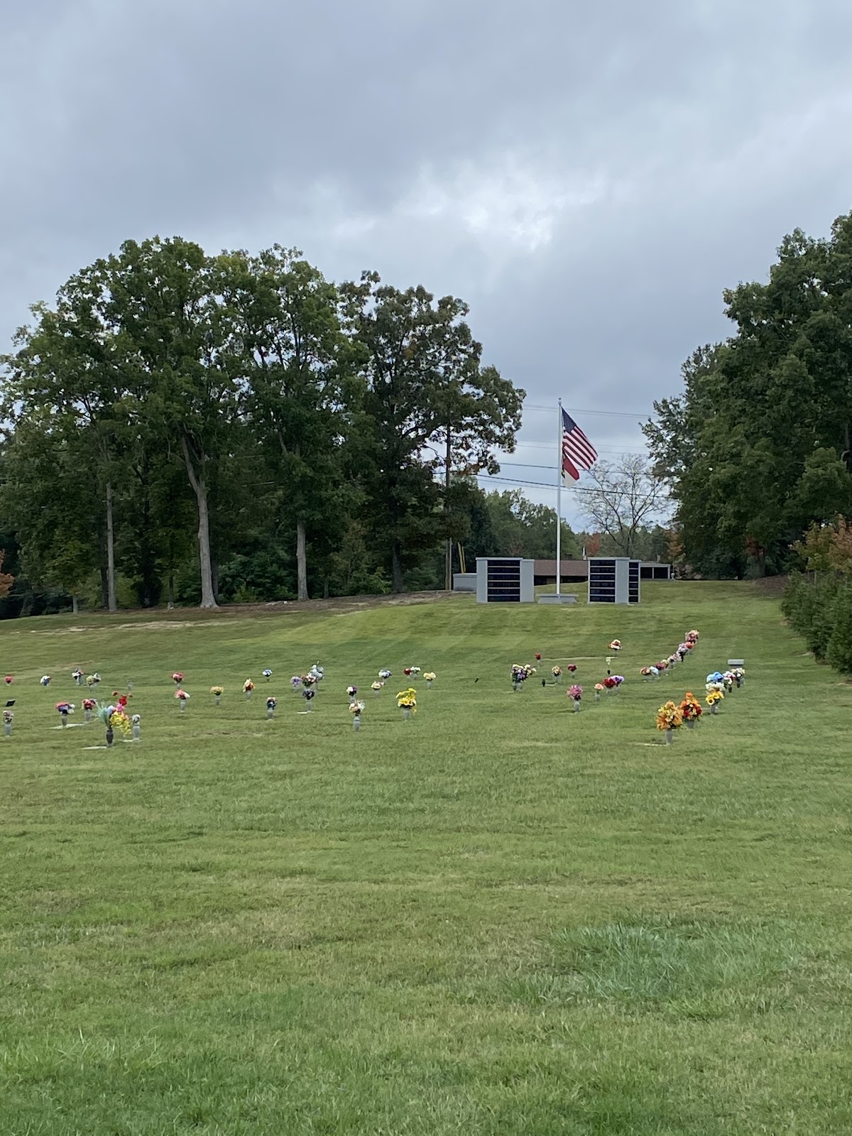 Guil-Rand Memorial Park Cemetery cemetery grounds and headstones