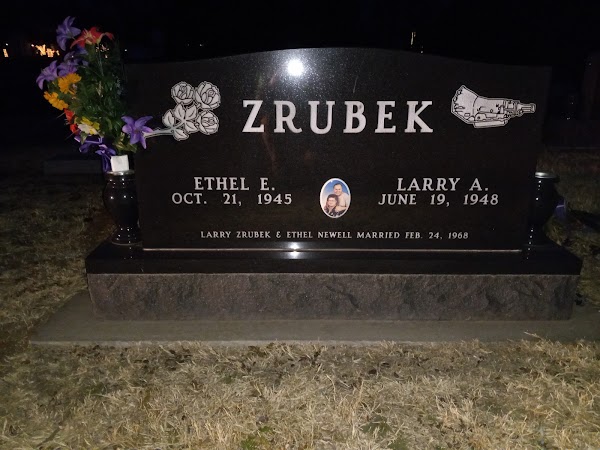 Gypsum Hill Cemetery grounds