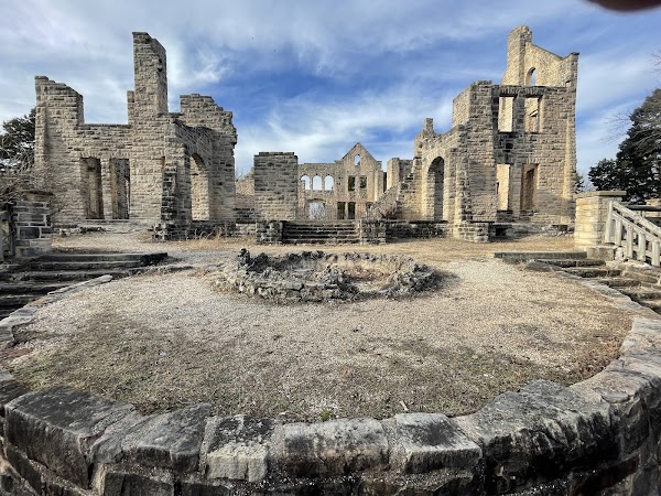 Ha Ha Tonka State Park grounds