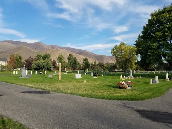Hailey Cemetery grounds