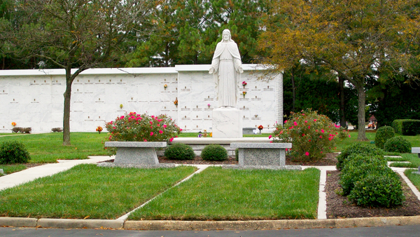 Hampton Memorial Gardens headstone and grounds